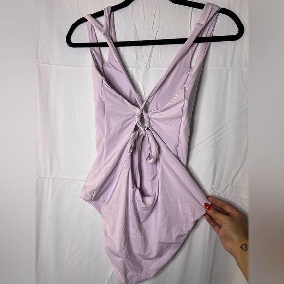 Becca Womens Deep V-Neck Teardrop One-Piece Swimsuit Medium Light Purple Size L - Picture 4 of 8